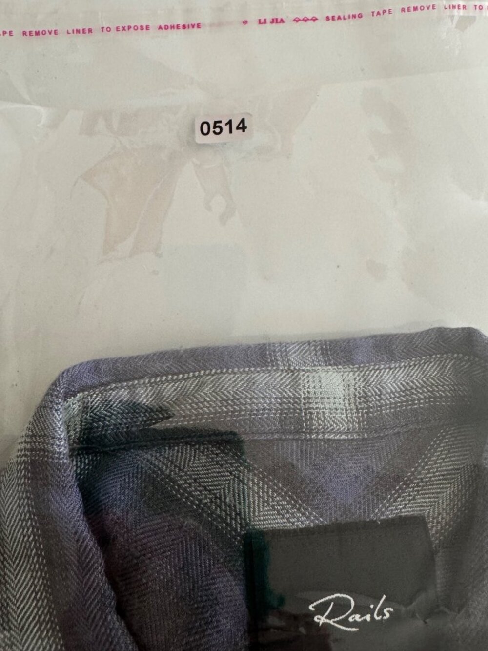 Rails Hunter Plaid Button Up Shirt Sz L Blue Green Rayon Drapey Lightweight - Picture 9 of 9